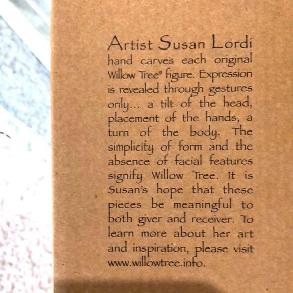 NIB WILLOW TREE Grandmother w/Baby FIGURINE - Picture 9 of 11